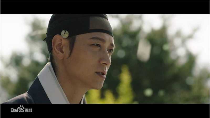 姜栋元(Kang Dong Won、カン ドンウォン)在《群盗:民乱的时代》(2014)中的