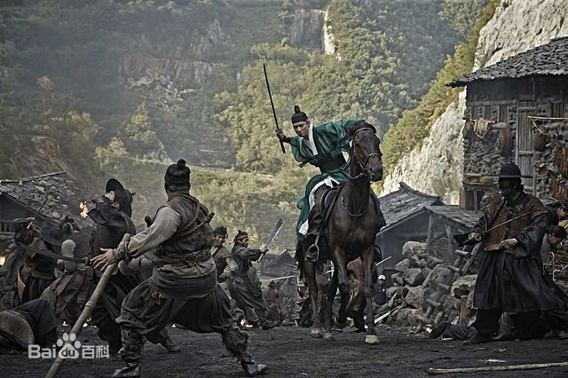 姜栋元(Kang Dong Won、カン ドンウォン)在《群盗:民乱的时代》(2014)中的