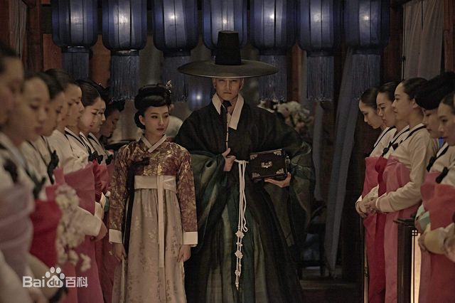 姜栋元(Kang Dong Won、カン ドンウォン)在《群盗:民乱的时代》(2014)中的