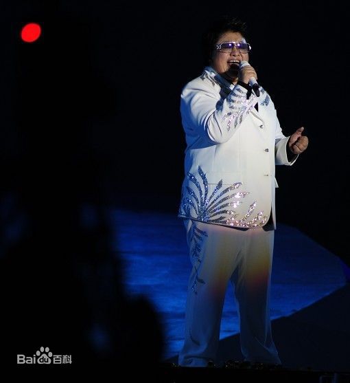 韩红(Han Hong)演出照素颜照壁纸