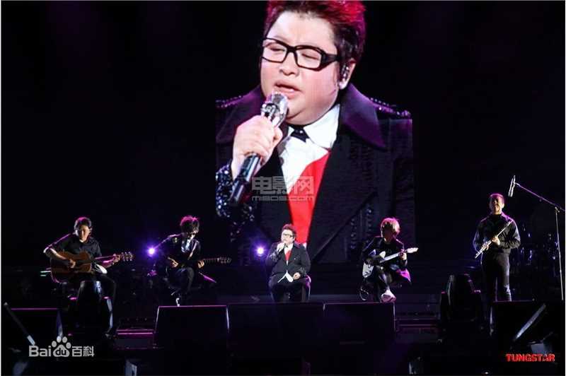 韩红(Han Hong)演出照素颜照壁纸