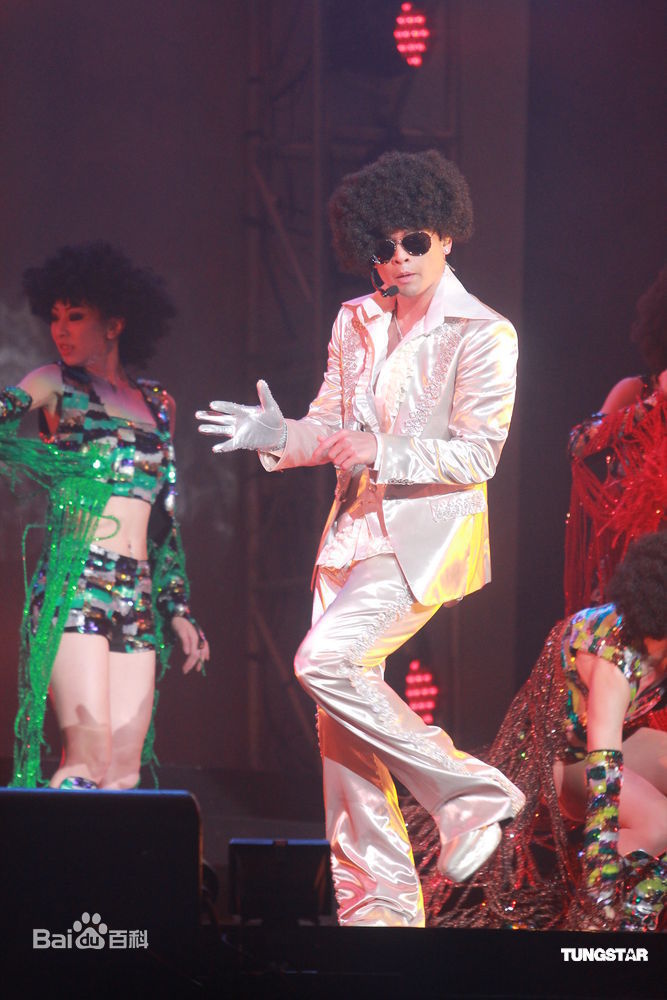 最新侧田(Justin Lo)精彩图册