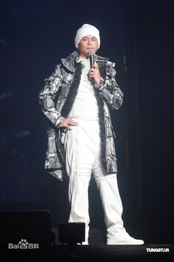 最新侧田(Justin Lo)精彩图册