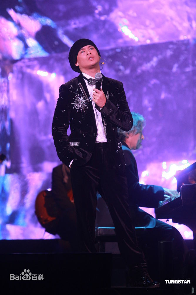 最新侧田(Justin Lo)精彩图册