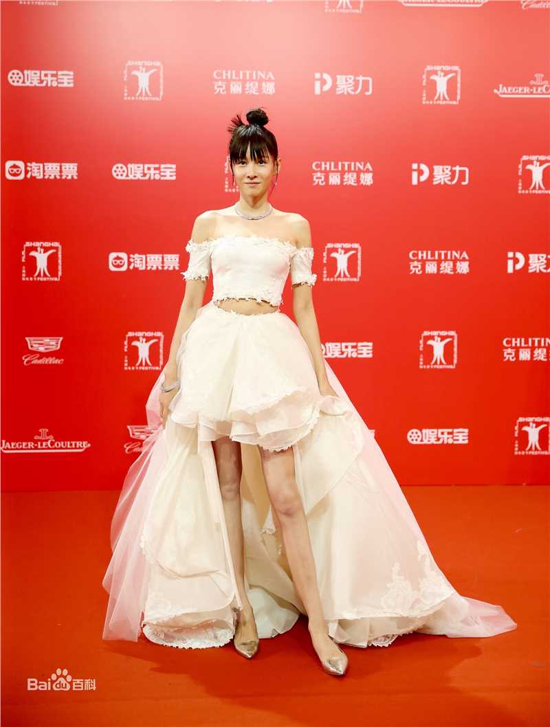 精选张蓝心(Zoe Zhang)在电影《绝地逃亡》中的图册