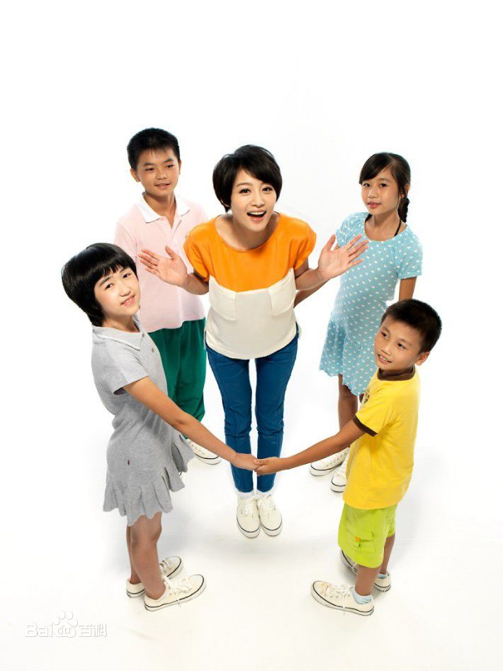 赵荣公益慈善生活照