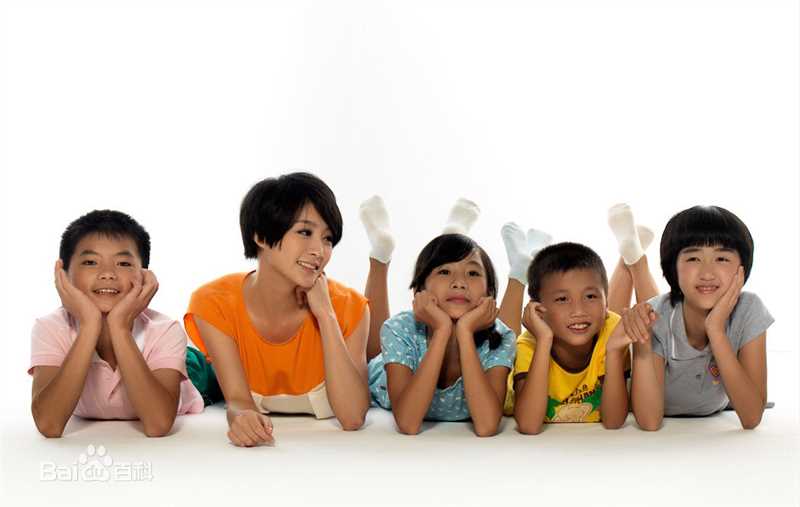 赵荣公益慈善生活照