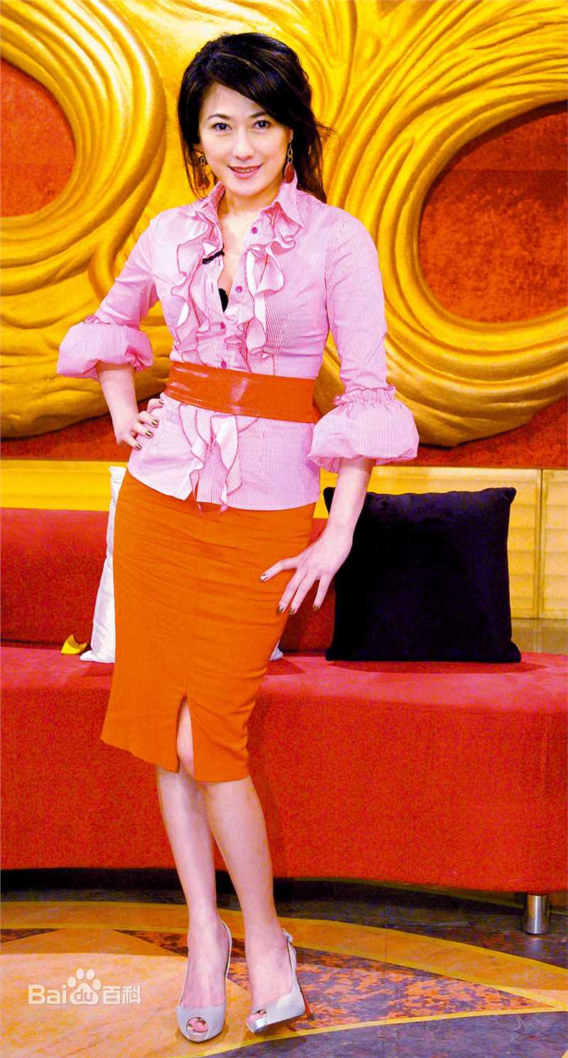 戈伟如出席活动性感图片图集