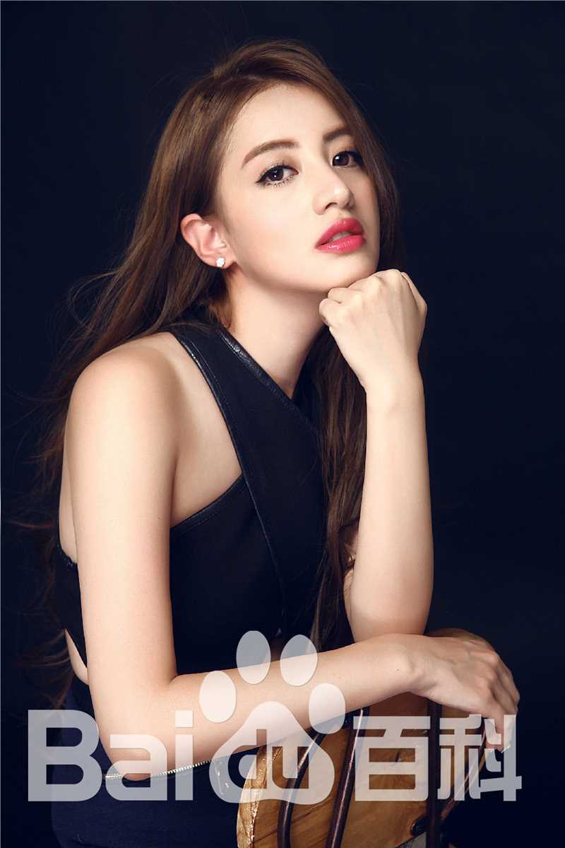 杨青倩(Lena)工作照1性感图片图集