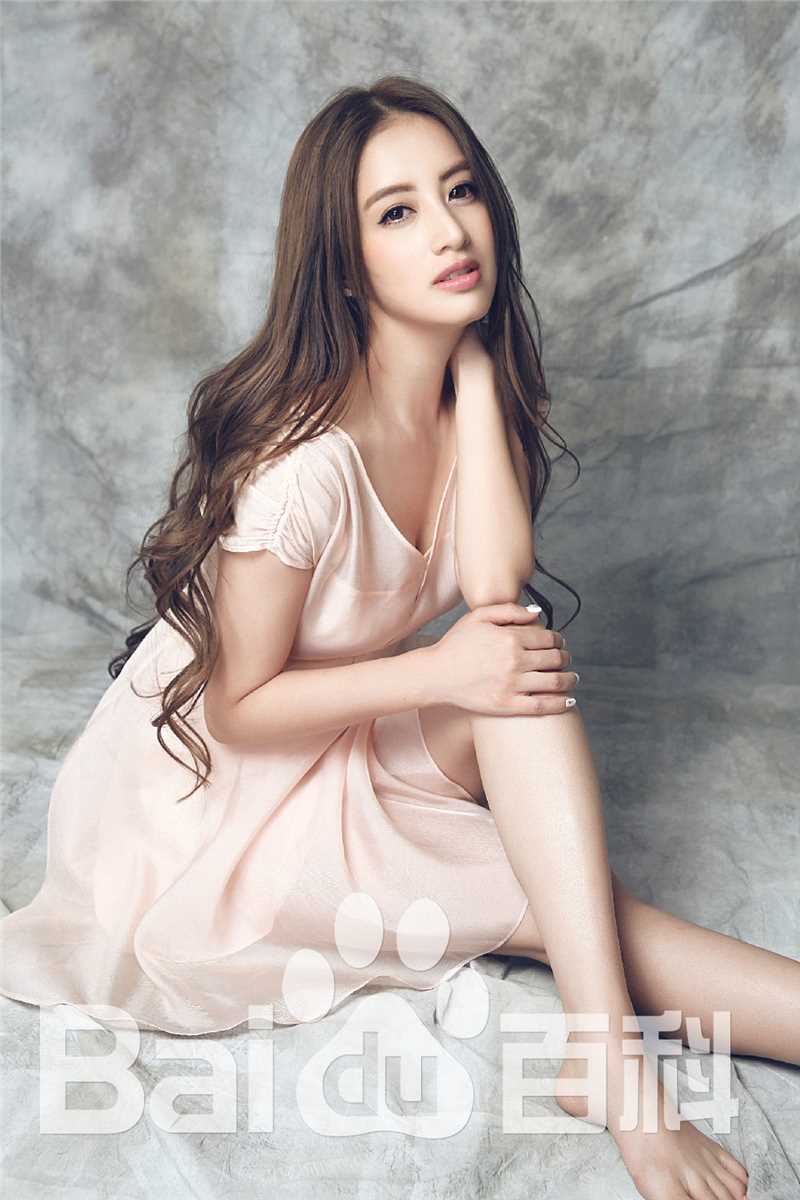 杨青倩(Lena)工作照1性感图片图集