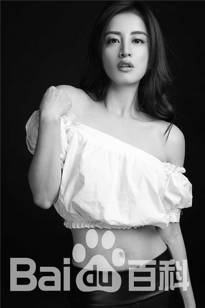 杨青倩(Lena)工作照3素颜照壁纸