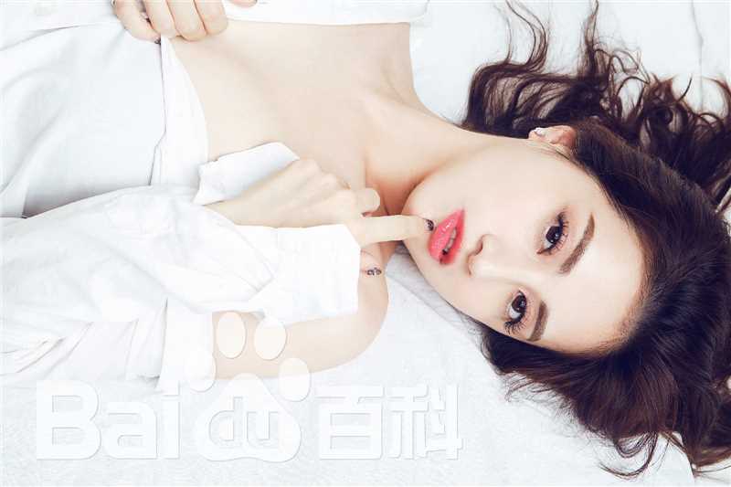 杨青倩(Lena)工作照3素颜照壁纸