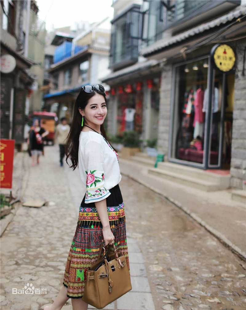 杨青倩(Lena)生活照2前后照片