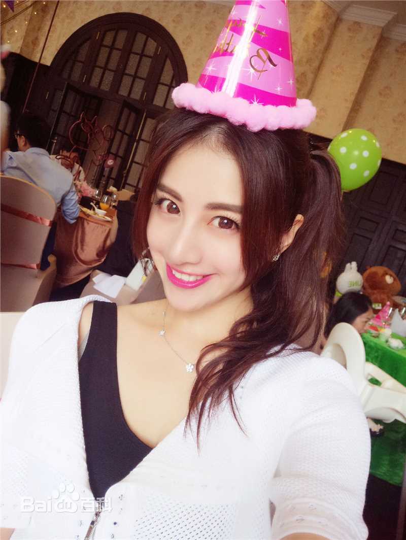 杨青倩(Lena)生活照2前后照片