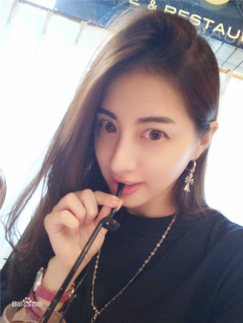 杨青倩(Lena)生活照2前后照片