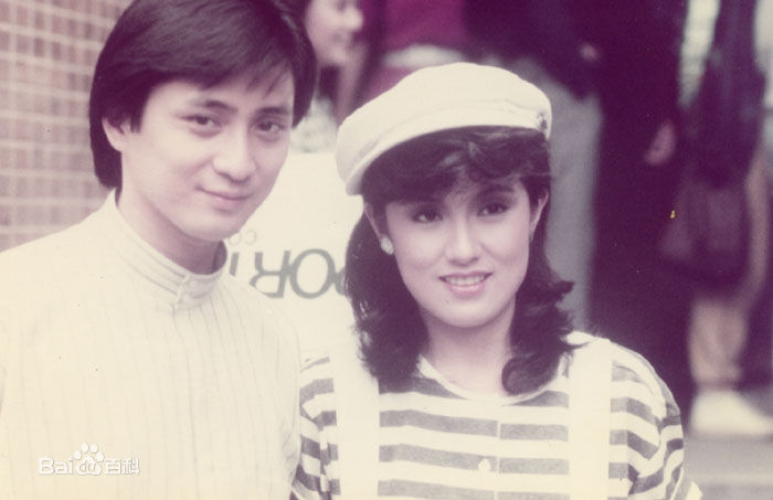 黄造时(Marian Huang chow she)信是有缘—商芷枚素颜照壁纸