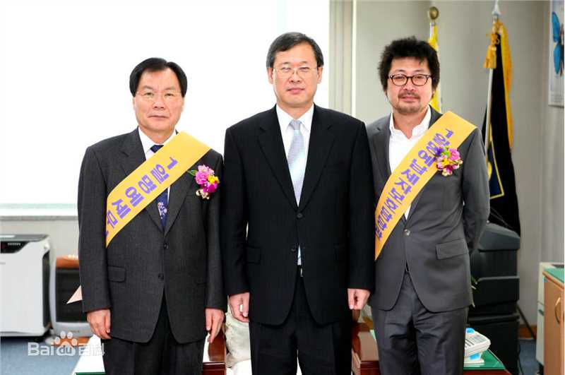 高清金伦奭(Kim Yun Seok)金允石精彩图册