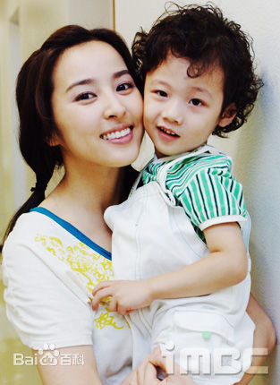 韩惠珍(Han Hye Jin)《加油!金顺》最新剧照