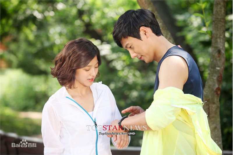 李尚禹(,Lee Sang Woo,イ·サンウ)心情好的日子壁纸壁纸