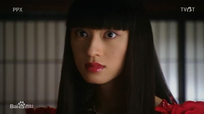 栗山千明(Chiaki Kuriyama/Queen Bee)在女王蜂中的剧照