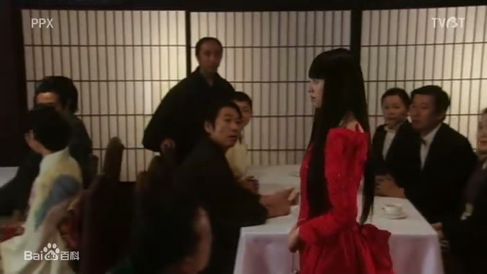 栗山千明(Chiaki Kuriyama/Queen Bee)在女王蜂中的剧照