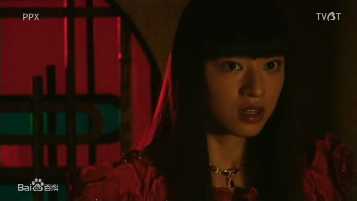 栗山千明(Chiaki Kuriyama/Queen Bee)在女王蜂中的剧照