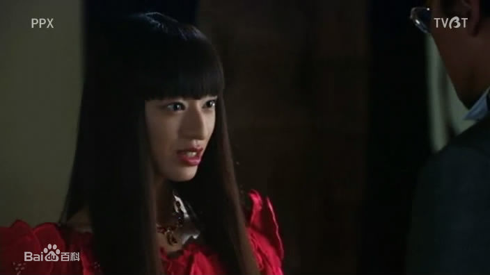 栗山千明(Chiaki Kuriyama/Queen Bee)在女王蜂中的剧照