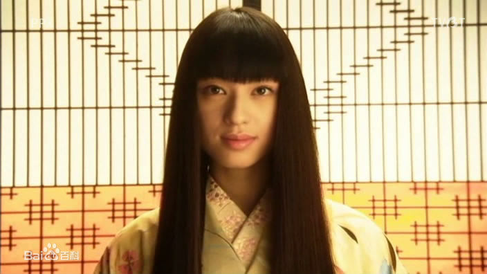 栗山千明(Chiaki Kuriyama/Queen Bee)在女王蜂中的剧照
