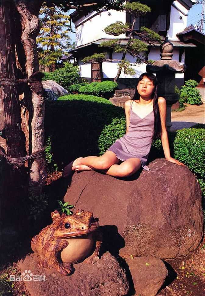 高清栗山千明(Chiaki Kuriyama/Queen Bee)精彩图册