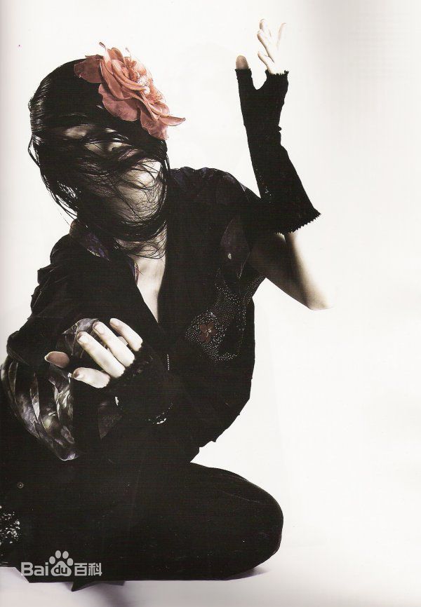 高清栗山千明(Chiaki Kuriyama/Queen Bee)精彩图册