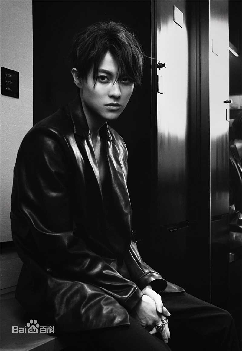 邱胜翊(Prince)微博更新3生活照