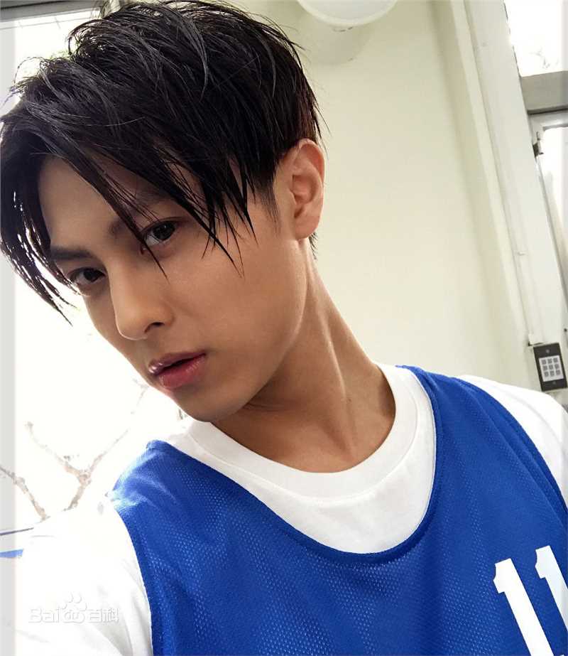 邱胜翊(Prince)微博更新3生活照