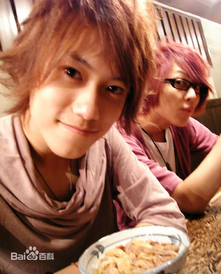 邱胜翊(Prince)微博更新3生活照