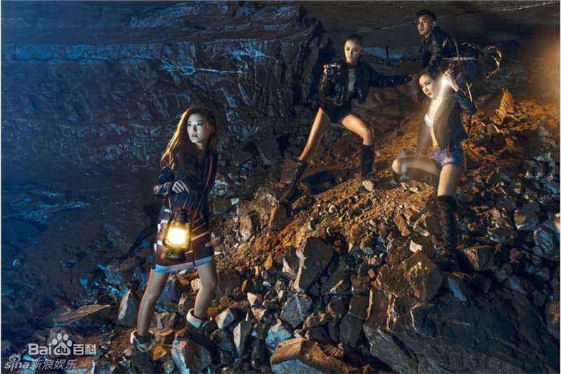 伊一(Eleven)最新《男人装》1月封面壁纸