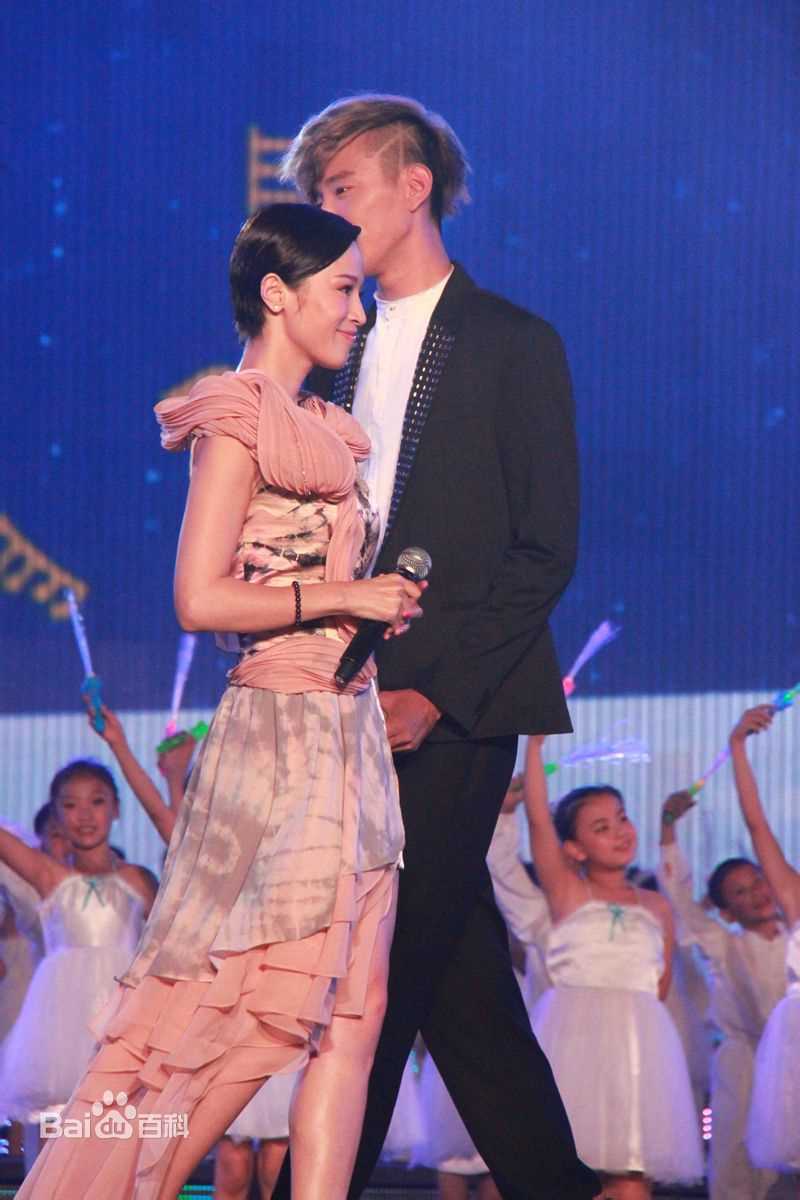 石筱群活动现场花絮前后照片