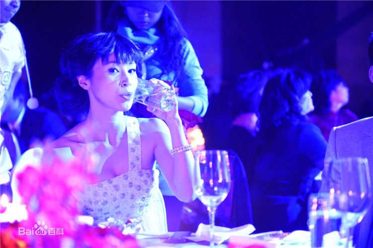 最全石筱群素颜照