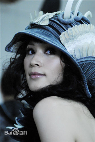 最全石筱群素颜照