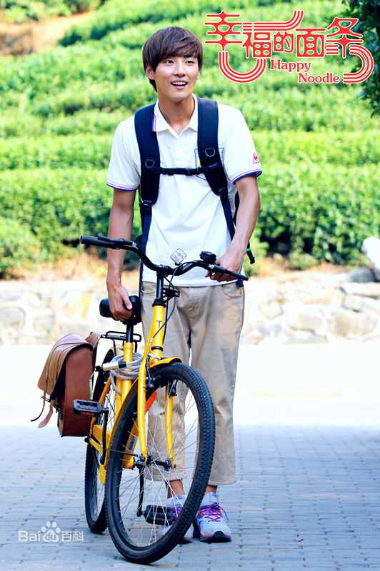 尹施允(,Yun Si Yun,ユン シユン,Yoon Si Yoon)幸福的面条 最新剧照