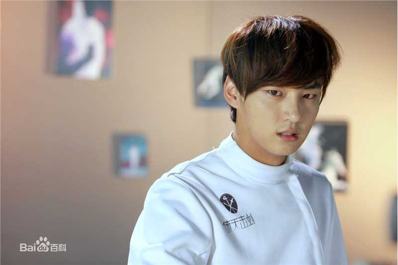 尹施允(,Yun Si Yun,ユン シユン,Yoon Si Yoon)幸福的面条 最新剧照