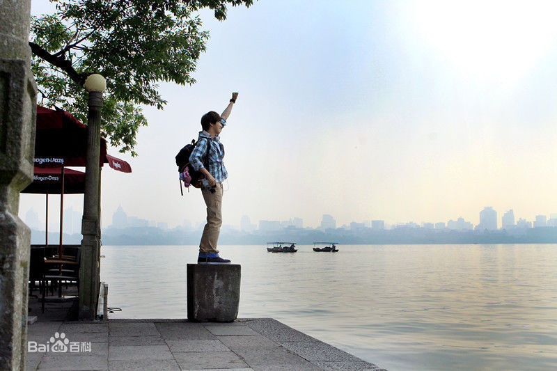 尹施允(,Yun Si Yun,ユン シユン,Yoon Si Yoon)幸福的面条 最新剧照