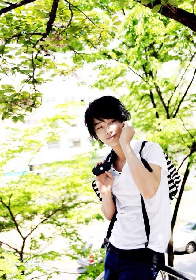 尹施允(,Yun Si Yun,ユン シユン,Yoon Si Yoon)--当你还是模特时期素颜照相册