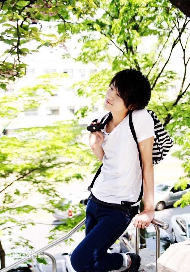 尹施允(,Yun Si Yun,ユン シユン,Yoon Si Yoon)--当你还是模特时期素颜照相册