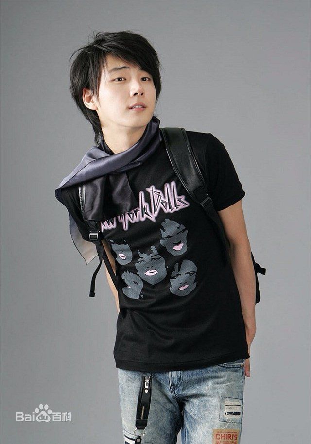 尹施允(,Yun Si Yun,ユン シユン,Yoon Si Yoon)--当你还是模特时期前后照片