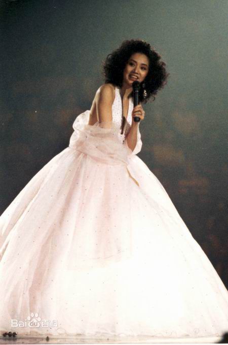 梅艳芳(Anita Mui,アニタ ·ムイ)1990年夏日耀光华演唱会前后照片