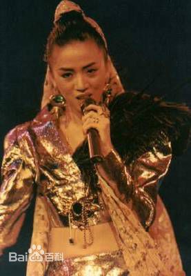 梅艳芳(Anita Mui,アニタ ·ムイ)1987-1988年再展光华演唱会前后照片