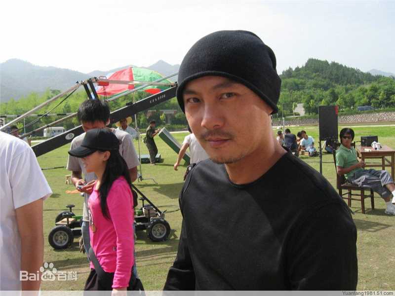 张卫健(Dicky Cheung)时尚生活照壁纸壁纸