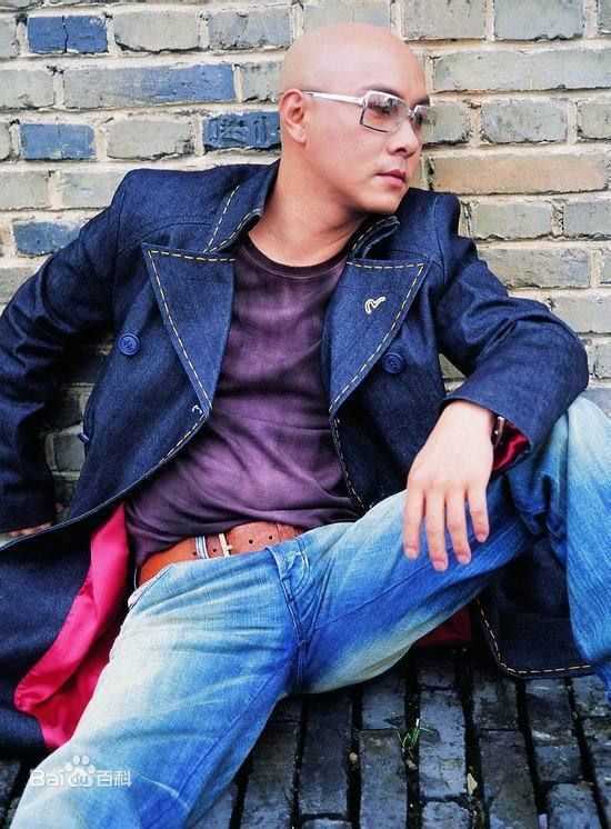 张卫健(Dicky Cheung)青年时期素颜照相册