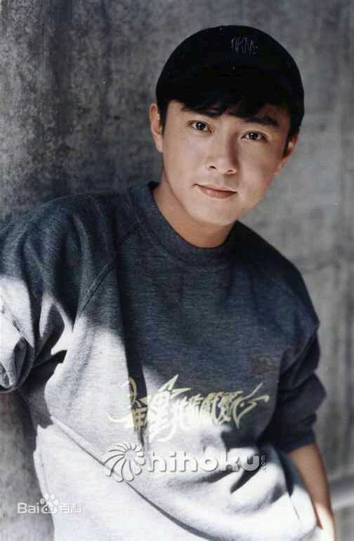 张卫健(Dicky Cheung)青年时期素颜照相册