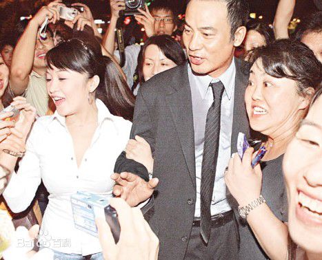 任达华(Simon Yam或Yam Tat-wah)与琦琦图册