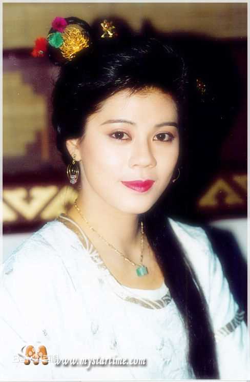 梁艺龄(原名梁佩玲)(Fiona Leung)演艺生涯图册